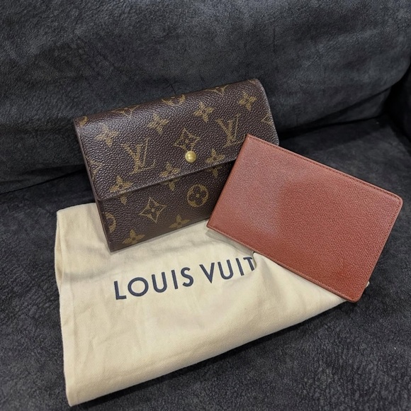 2 piece Louis Vuitton Monogram Trifold Wallet and Insert - Picture 1 of 13